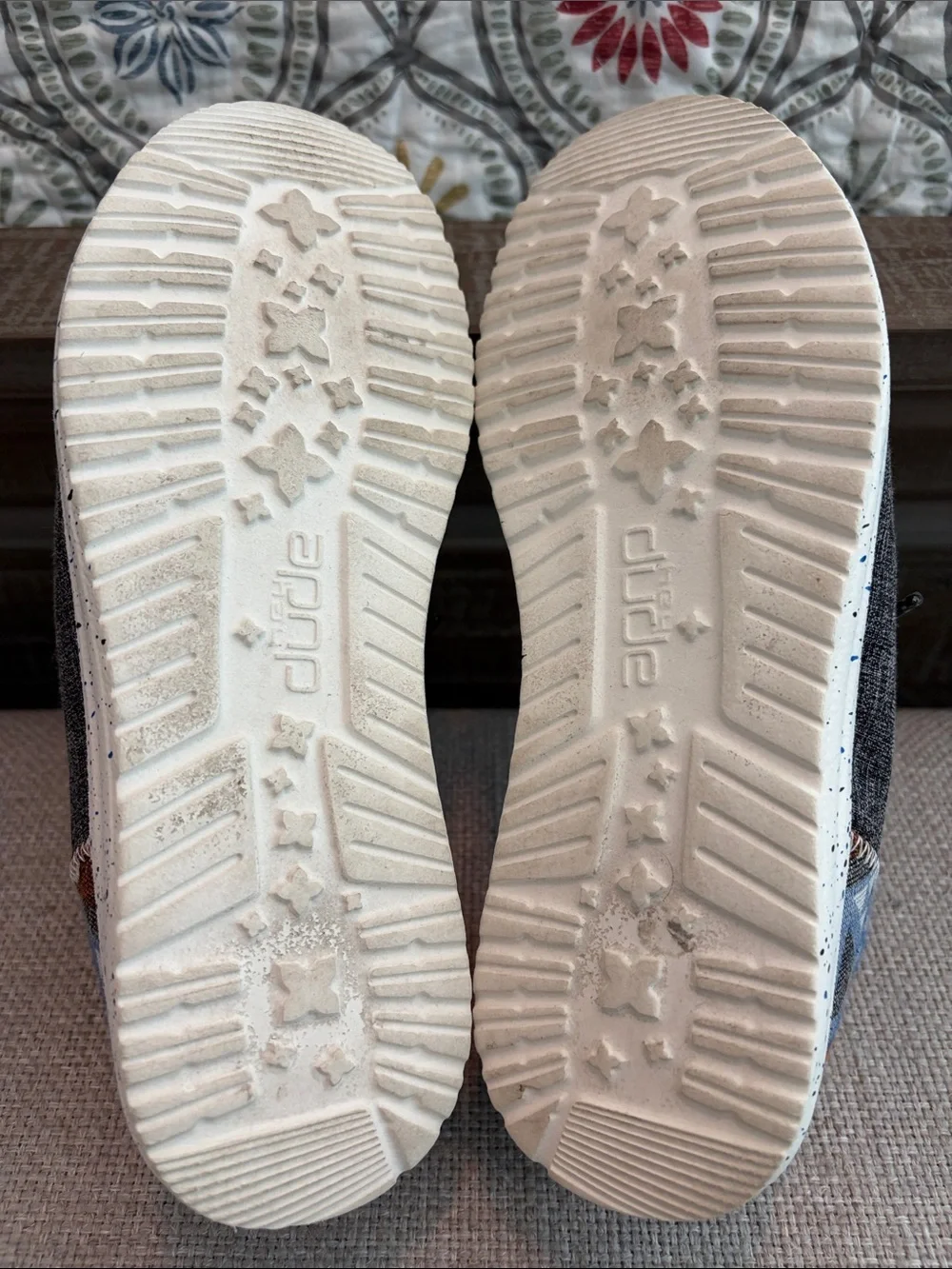 Hey Dude Wendy Coyote Springs Black, size 7.